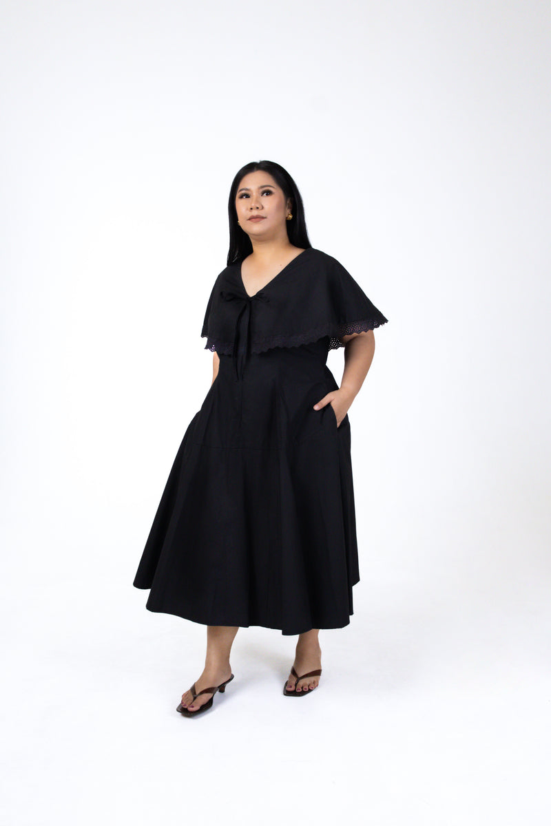 Evelyn Capelet Poplin Midi Dress in Black