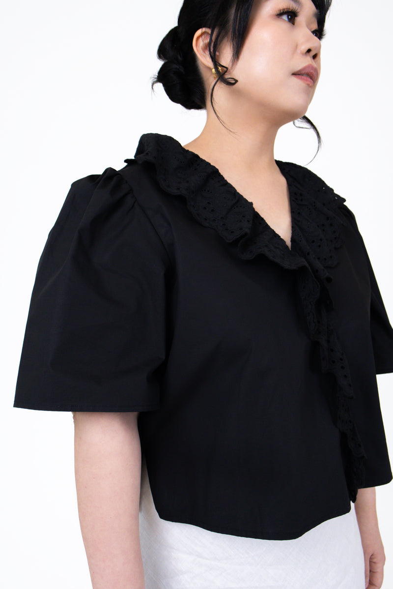 Charlotte Cropped Blouse in Black